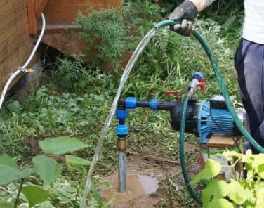 Прокачка артезианской скважины до чистой воды